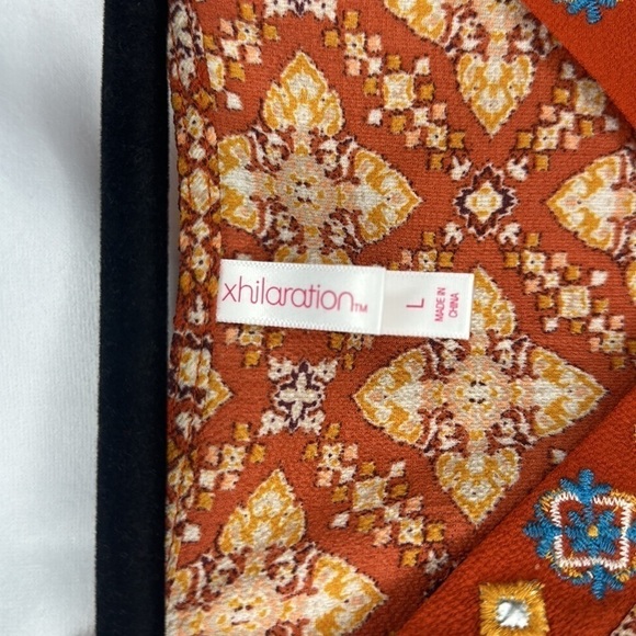 XHILARATION BOHO STYLE FLOWY TANK (L) - Picture 4 of 6